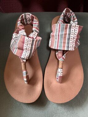Sanuk W Sling St Dash and Stripe Yoga Sandal Women's 8
